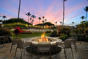 Property grounds - Just Listed! Oceanfront Paradise Views and Luxury (Lihue)