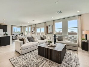 Living area - Wonderful 3-bedroom house with AC in North Las Vegas (North Las Vegas)