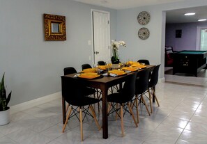 Dining - Perfect 3-bedroom house with AC in lovely Tampa (Tampa)