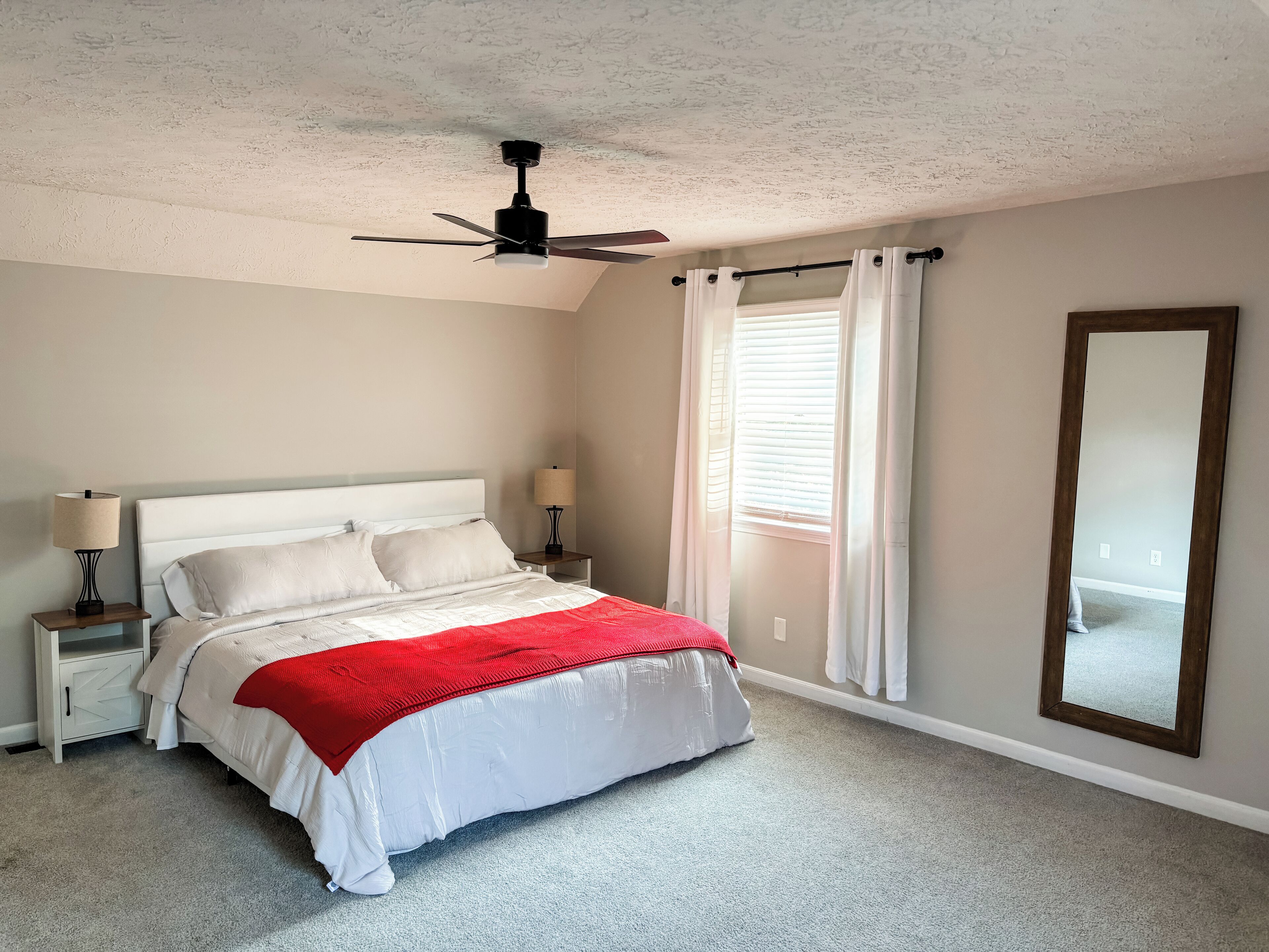 4 habitaciones, wifi gratis y ropa de cama 