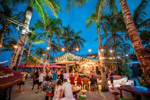 Outdoor dining - Family-Friendly Sebastian Escape — Screened Private Pool, BBQ Grill & Outdoor Patio! 🌴 (Sebastian)