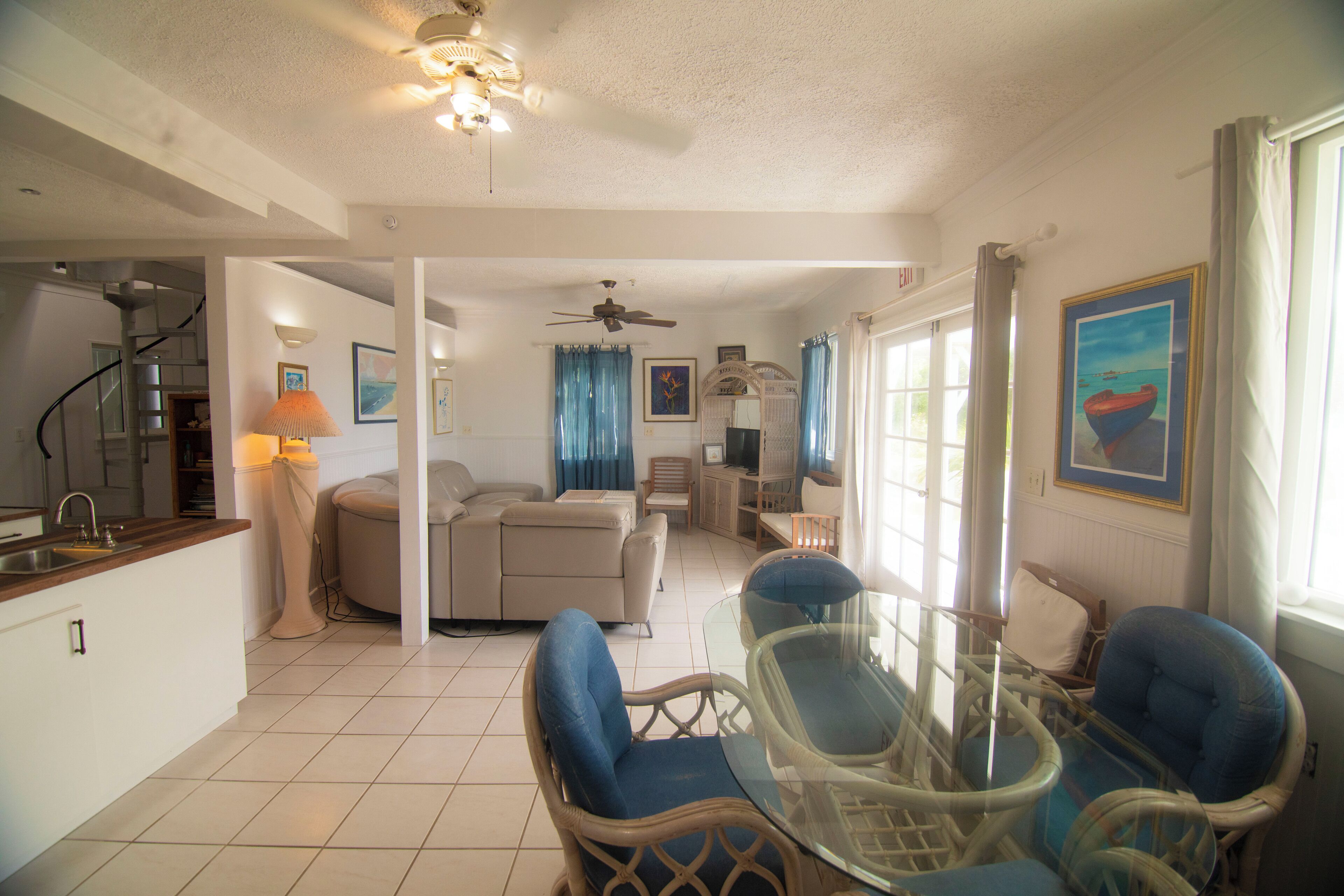 Captain's Quarters, Entire House - 3 Bedrooms | Área de sala de estar