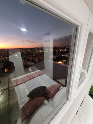 コンフォート ダブルルーム シティビュー | WiFi (無料)