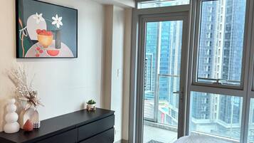 2 bedrooms, WiFi, bed sheets, wheelchair access