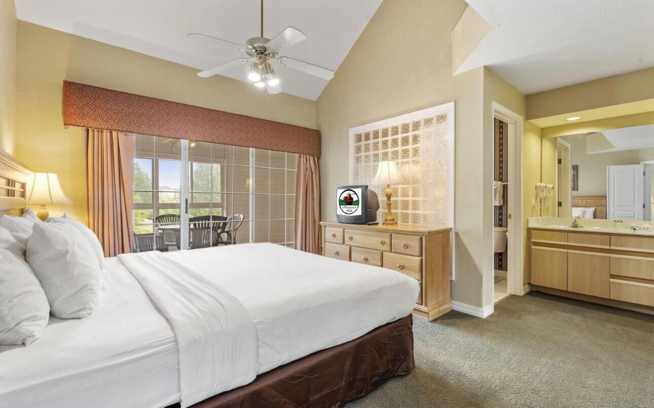 3 makuuhuonetta, silitysrauta/-lauta, Wi-Fi, vuodevaatteet