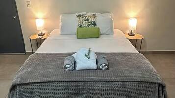 1 bedroom, WiFi, bed sheets