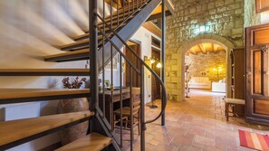 Interior - Villa Vista Serena, Traditional Estate in Rural Modica (Modica)