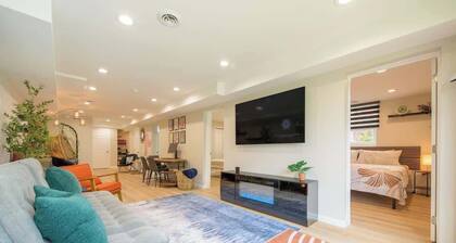 Entire 2BR Near SU Downtown Syracuse Pet Friendly