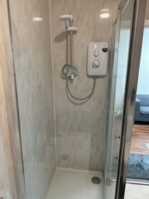 Towels, soap, toilet paper - Two bed flat in Manchester—Walk to Uni & Hospitals (Manchester)