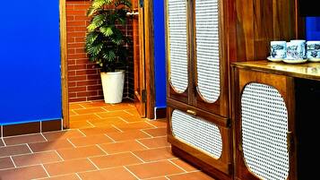 Quarto casal standard, varanda, vista para a cidade | Cortinas blackout, Wi-Fi de cortesia