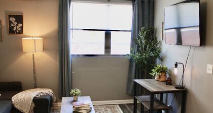 Modern Hideaway: Steps from Sights & City Vibes