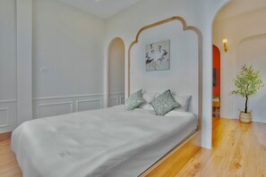 Premium-studiolejlighed - byudsigt | Skrivebord, mørklægningsgardiner, gratis Wi-Fi, sengetøj