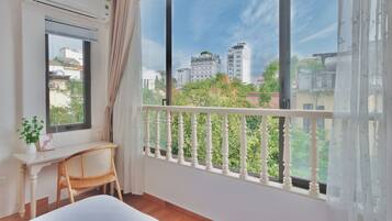 尊荣开间, 城市景观 | 办公桌、遮光窗帘、免费 WiFi、床单