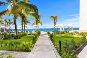 Property grounds - Comfortable suite in Harbor 171! (Puerto Vallarta)