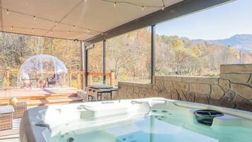 Bain à remous extérieur