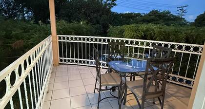 Cozy 1-bedroom apartment with AC in beautiful Managua