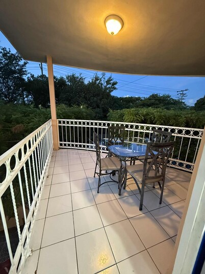Cozy 1-bedroom apartment with AC in beautiful Managua