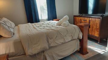 1 bedroom, iron/ironing board, WiFi, bed sheets