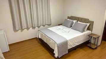 Quarto quádruplo família, vista para o jardim | Wi-Fi de cortesia