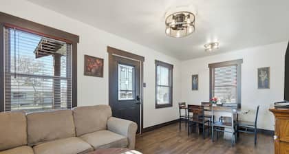 Peaceful 4-bedroom house with AC in charming Casper