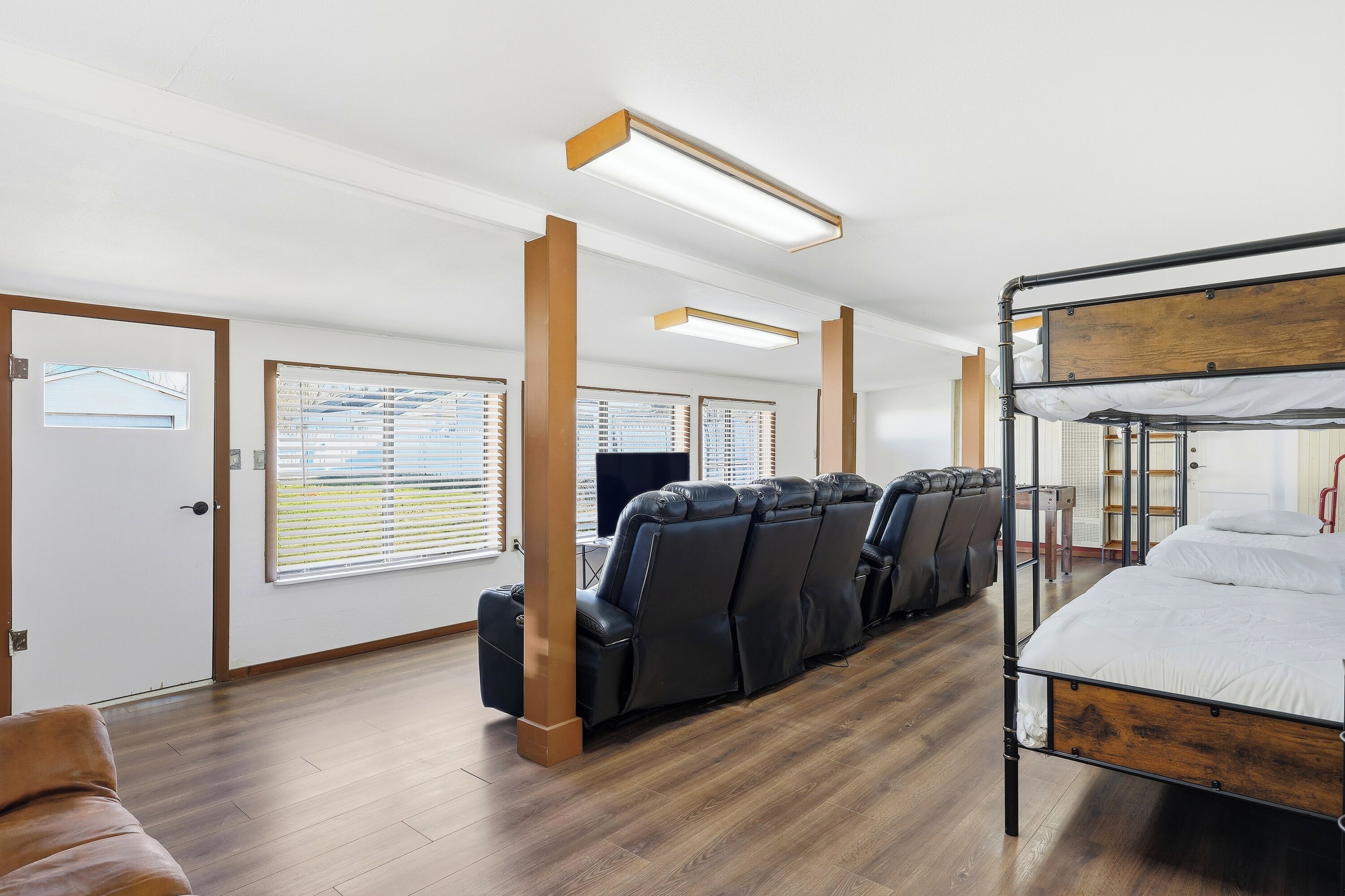 4 多间卧室、WiFi、床单