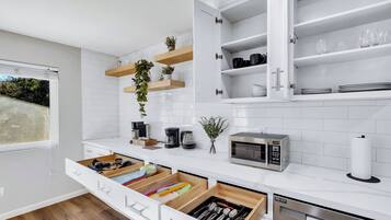 Microwave, oven, stovetop, dishwasher