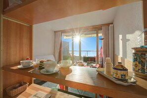 Dining - La Casa Di Mitti, Cesana Torinese, Italy (Cesana Torinese)