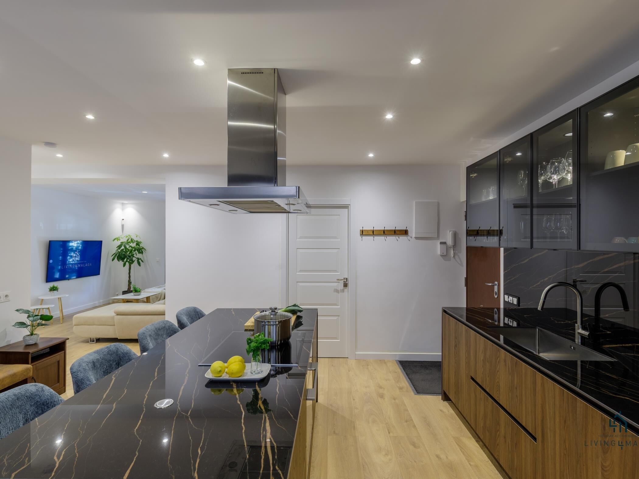 Réfrigérateur, micro-ondes, four, lave-vaisselle