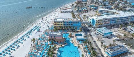 حمّام سباحة مُدفَّأ