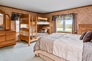 4 chambres, bureau, Wi-Fi, draps fournis