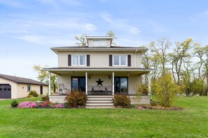 Exterior - Hot Tub | Sleeps 8 | Lake Views | Pet Friendly (Penn Yan)