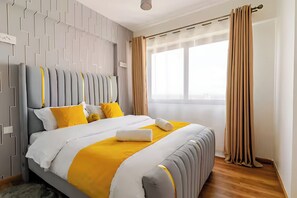 2 Schlafzimmer, Schreibtisch, Bügeleisen/Bügelbrett, kostenloses WLAN
