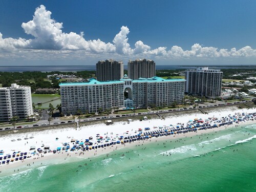 Majestic Sun 713A- Gulf Front-Seascape Resort