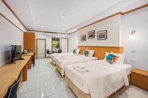 Superior Triple Room | In-room safe, desk, free WiFi - U Hub Chaweng Hotel (Koh Samui)