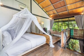 Signature Villa, 5 Bedrooms, River View | Desk, iron/ironing board, free WiFi - Your Dream Waterfront Villa  (Kediri)