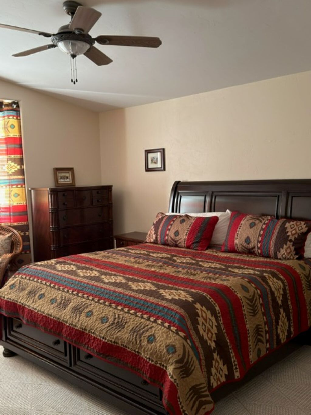 3 Schlafzimmer, Schreibtisch, Bügeleisen/Bügelbrett, kostenloses WLAN