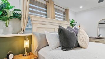 2 dormitoris, planxa i posts de planxar, wifi gratuïta i roba de llit