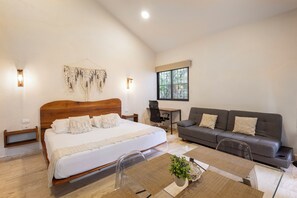 Suite Studio Familiale, plusieurs lits (A1) | Bureau, espace de travail pour ordinateur portable