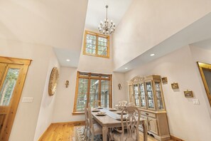 تناول الطعام