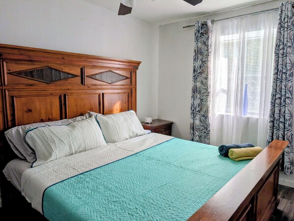 2 habitaciones, tabla de planchar con plancha, wifi y ropa de cama 