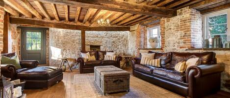 Smart TV, fireplace, offices