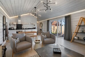 Smart TV, offices