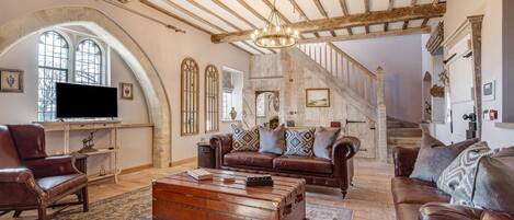 Smart-TV, peis og kontorer