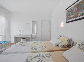 Apartment (Two Bedroom Apartment With Terrace An)