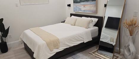 1 bedroom, iron/ironing board, free WiFi, bed sheets