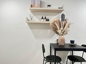 Dining - Zhongxiao East 206 -10E | Urban Retreat in Prime Taipei (Taipei City)