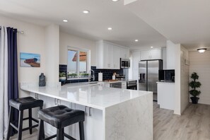 Coffee/tea maker, fridge, microwave, stovetop - Sand Caper 703 | Sea Please Suite | Gulf Views (Fort Myers Beach)