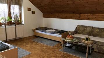 Casa (One Bedroom Magic Room (1)) | 2 dormitorios