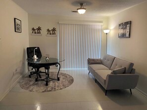 Interior - Entire home in Doddsville, Mississippi, Dollie’s Cove #2 (Doddsville)