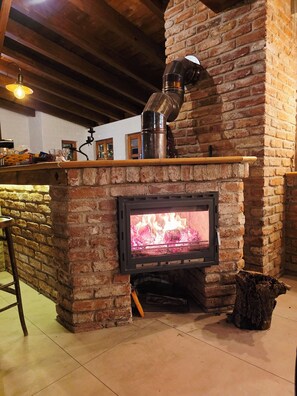 Tina, toallas, jabón, shampoo 